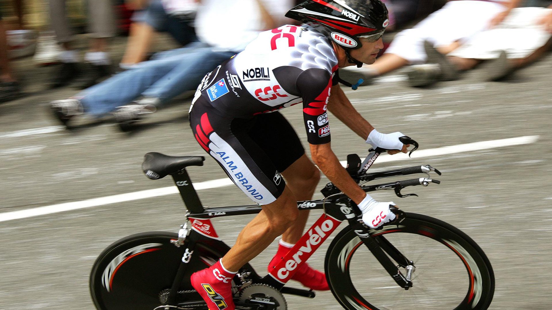 “市政环卫健步俱乐部首场周末赛” 包括家属参与